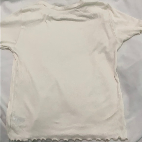White shirt - Picture 2 of 3